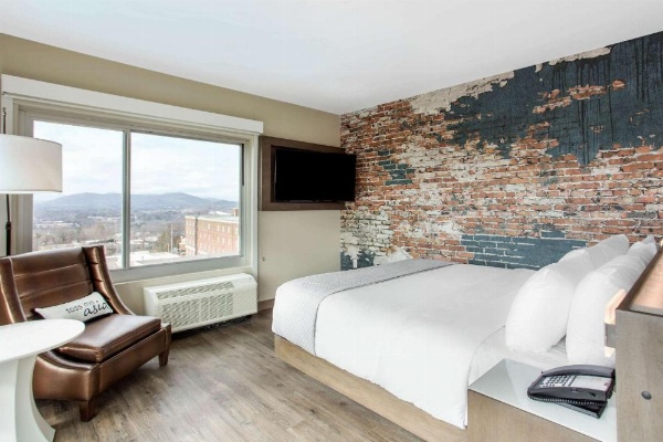 Cambria Hotel Downtown Asheville image 8